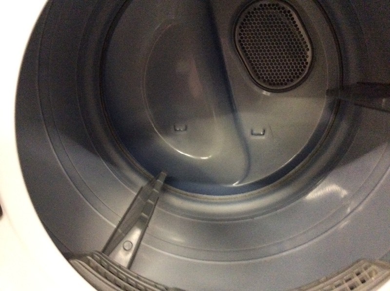 lot 44 image: Samsung White Front Load Electric Dryer