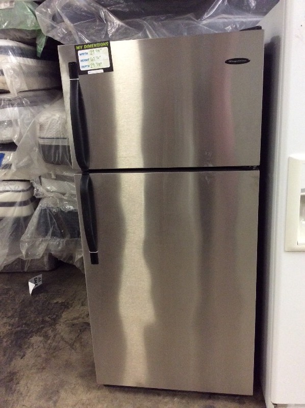 lot 31 image: Frigidaire Stainless Steel Top Freezer Fridge