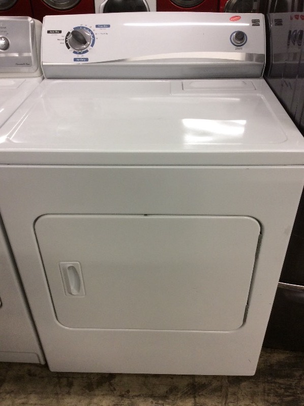 lot 25 image: Kenmore White Standard Electric Dryer