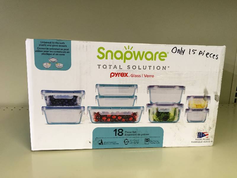 lot 324 image: Snapware 15Pc Glass Set