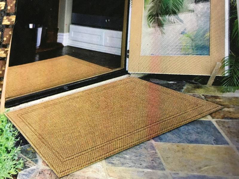 lot 339 image: Apache 30X47 Manhattan Mat, Retail$13.99