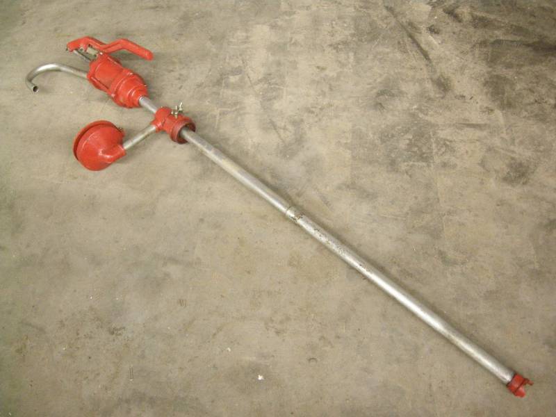 lot 44 image: Barrel Pump