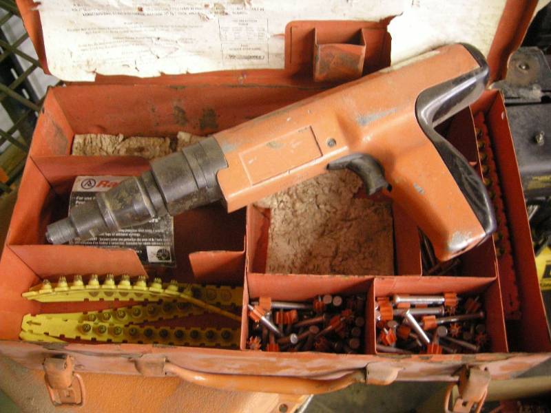 lot 66 image: Ramset Cobra Powder Actuated Gun