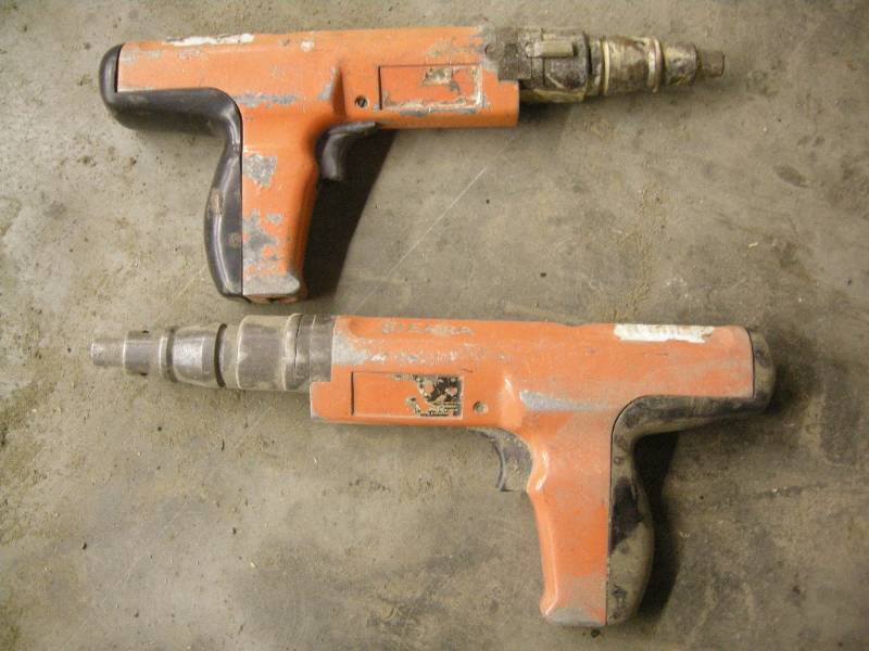 lot 69 image: 2 Ramset Powder Actuated Guns and Misc Strips