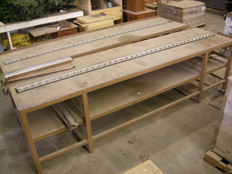 lot 3 image: Custom Conveyor Product Moving System