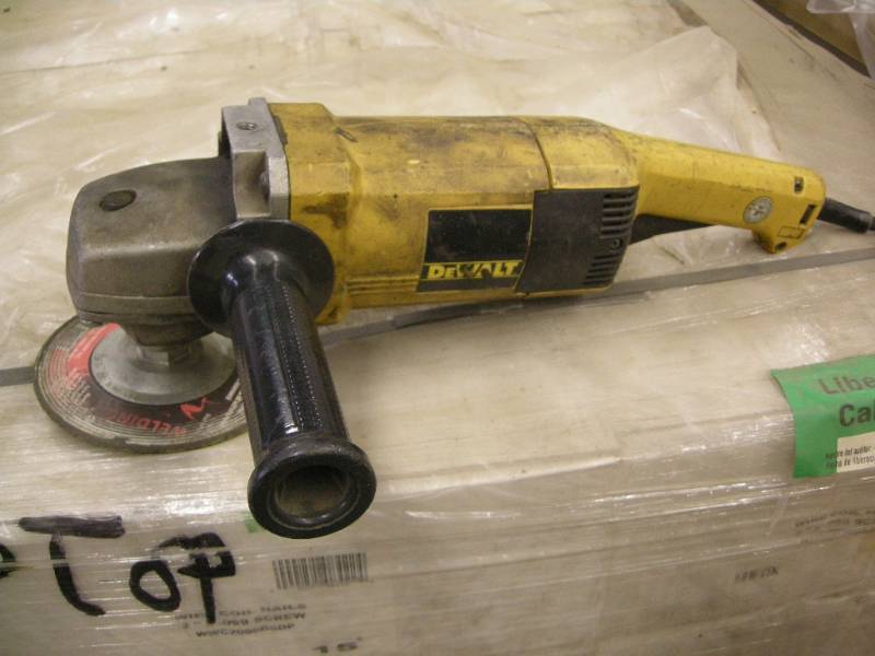 lot 116 image: Dewalt 7 Angle Grinder