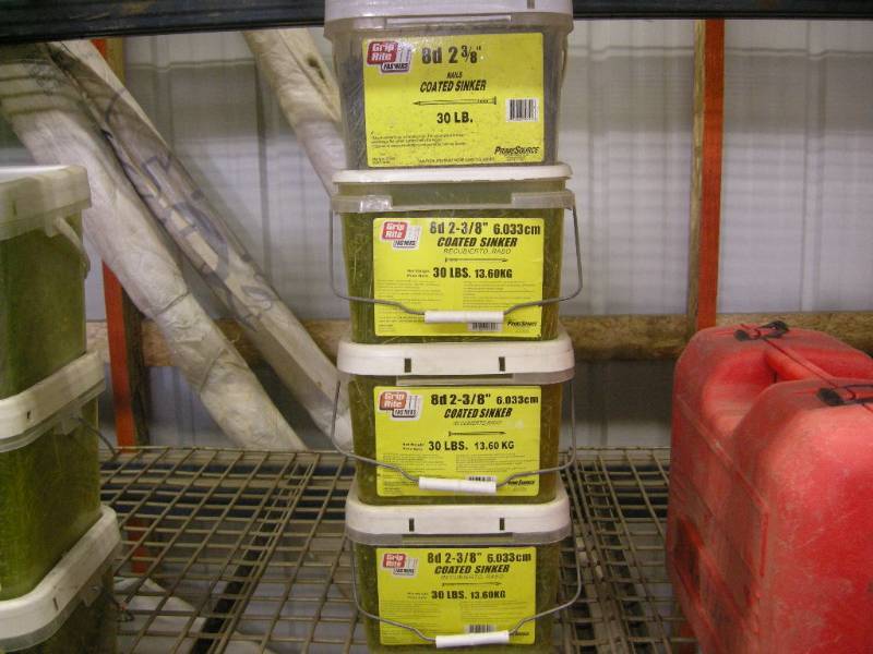 lot 208 image: 4 Tubs 8d 2-38 Coated Sinker Nails
