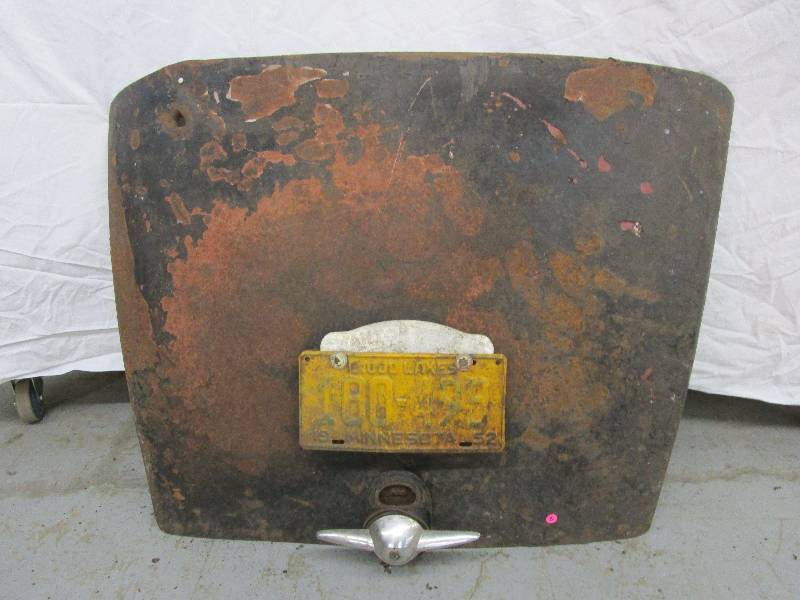 lot 2 image: Trunk Lid 38 Ford