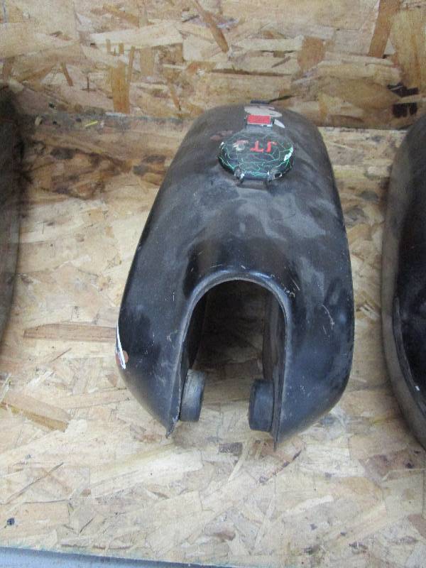lot 48 image: Vintage Motorcycle Gas Tanks