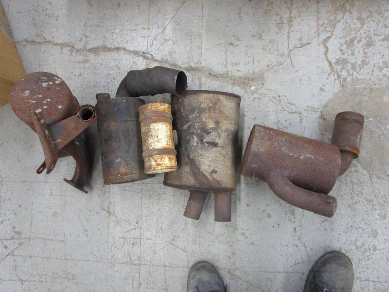lot 59 image: Snowmobile Silencer that goes with Snowmobile Exhaust