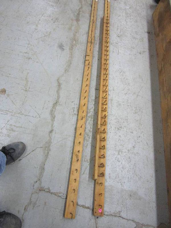 lot 65 image: Wood Pegs