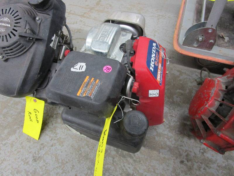 lot 78 image: 5 HP Honda Motor - Needs Recoil but Runs