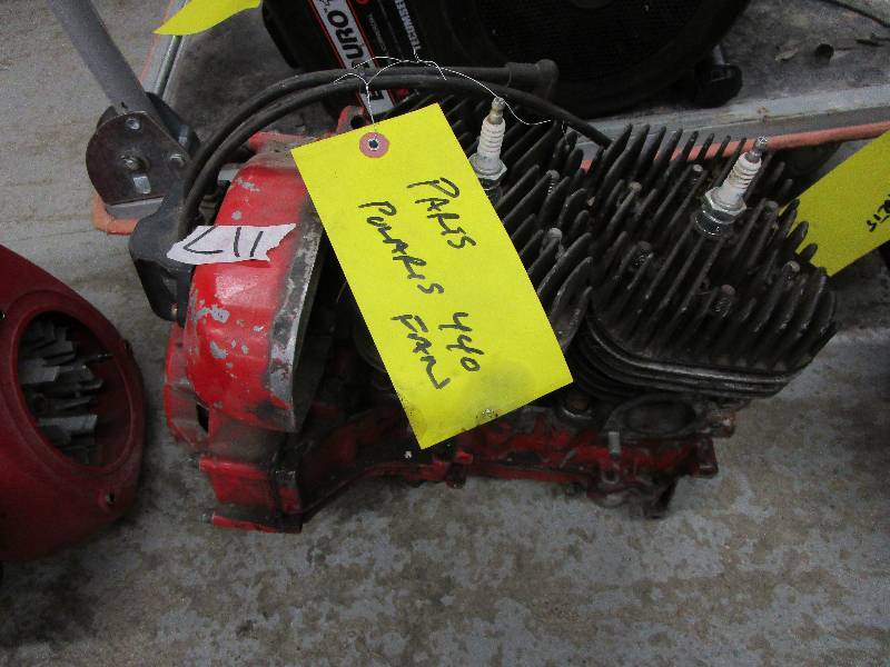lot 79 image: Polaris 440 Parts Motor