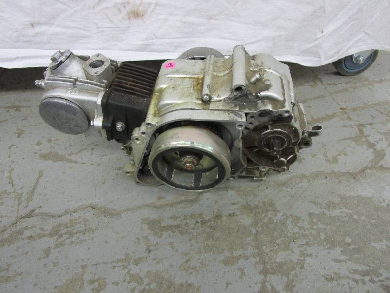 lot 82 image: Chinese ATV Motor - Parts Only