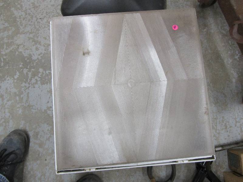 lot 96 image: Shop Light - 20X20 - Untested
