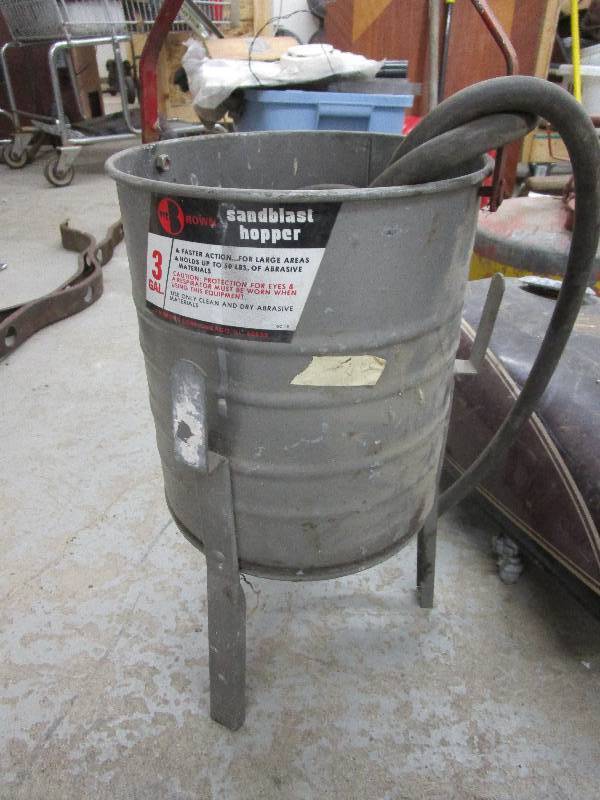 lot 114 image: Sandblaster