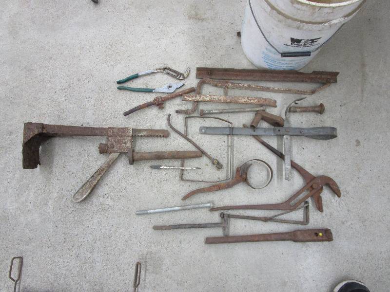 lot 139 image: Pail full of Tools and Various Items