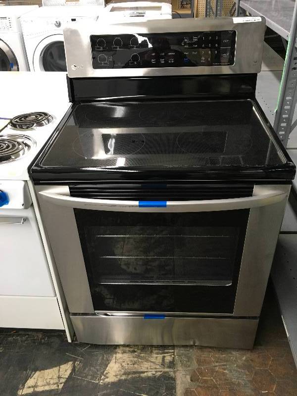 lot 579 image: LG LRE301ST Black Stainless Steel Electric Smooth Top Stove