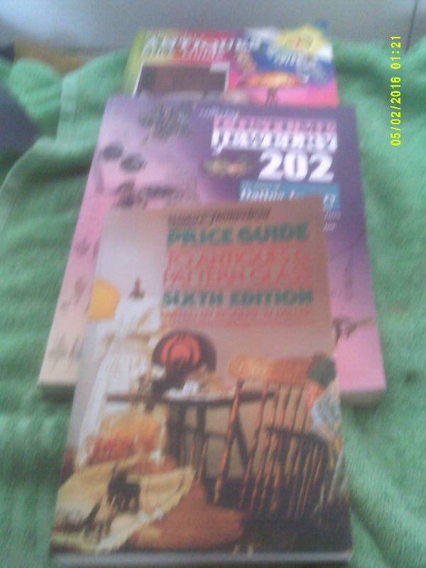 3 COLLECTOR BOOKS