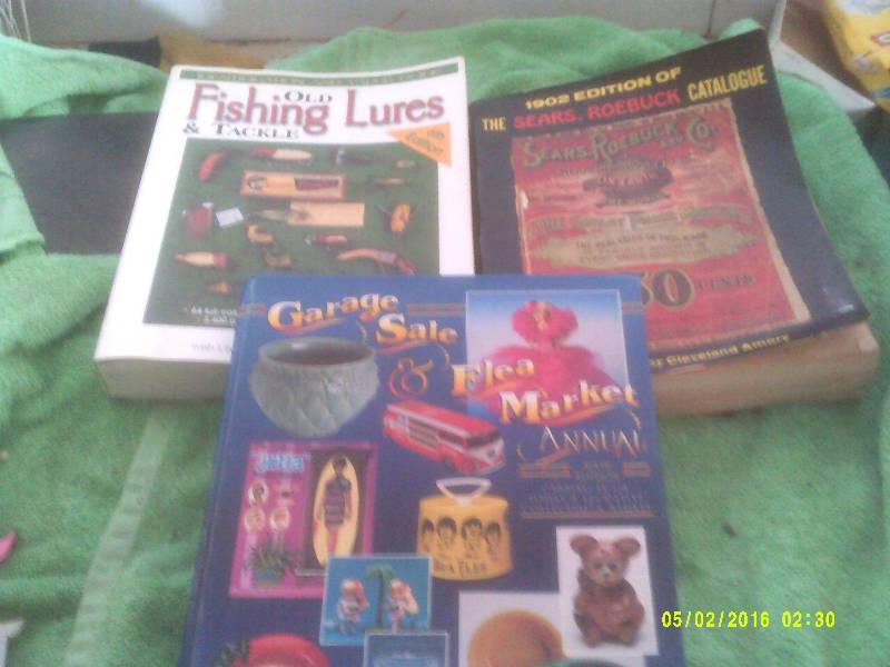 3 COLLECTOR BOOKS