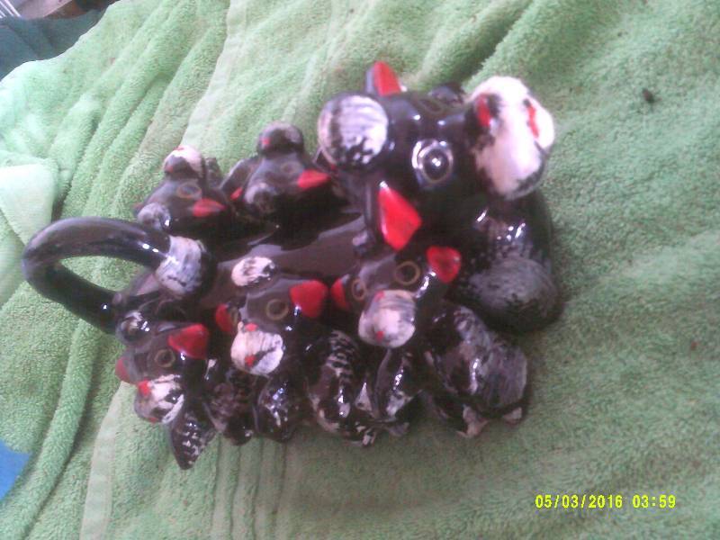 ANTIQUE ATLAS HAND PAINTED PUPPY SAT AND PEPPERS AND HOLDER