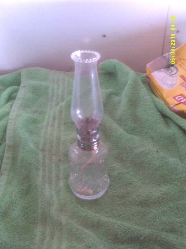 VINTAGE OIL LAMP