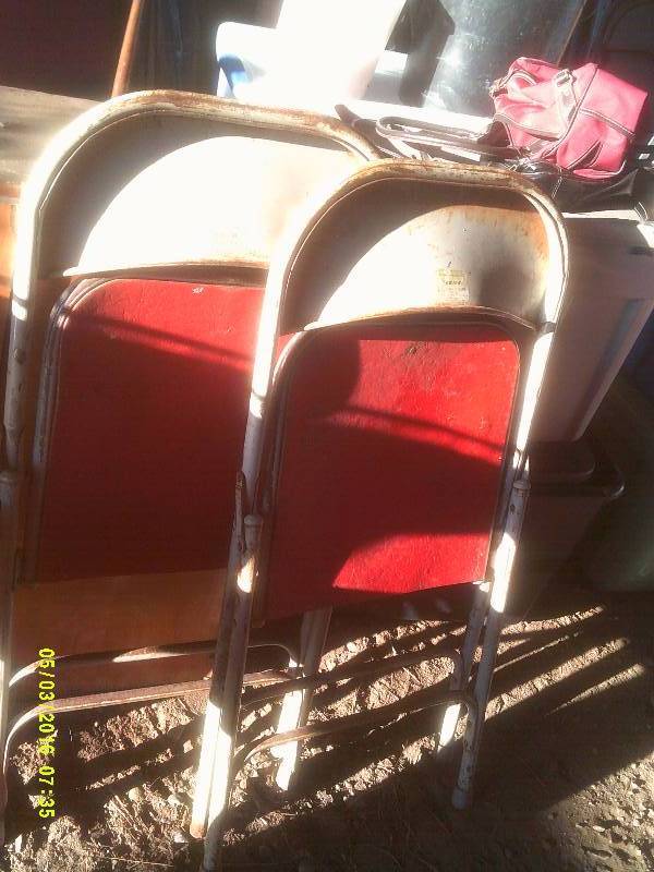2 VINTAGE METAL FOLDING CHAIRS