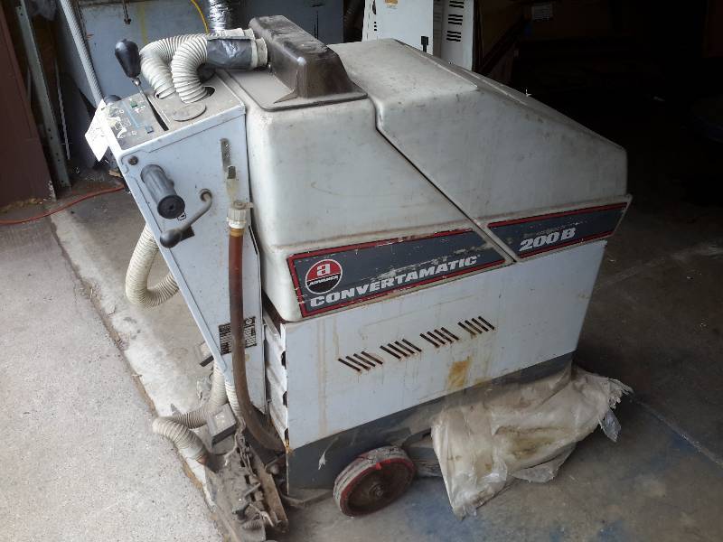 Advance Auto Scrubber