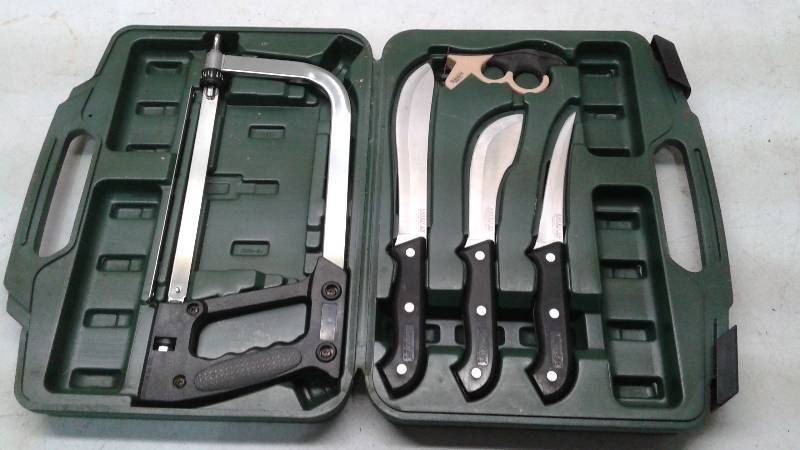 Set Of Hunting Cleaning Game Processing Knives In Case, Used