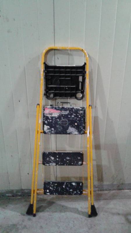 4 Folding Paint Ladder, Used, Shows Wear