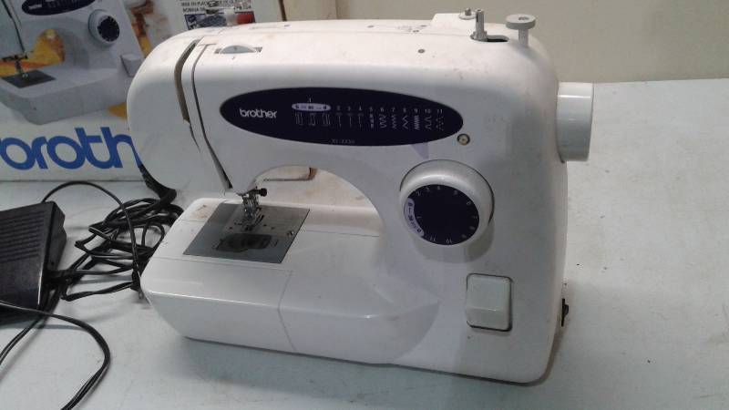 Brother XL-2230 Sewing Machine, Used, Works
