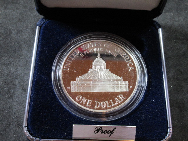 2000 Library Of Congress Proof Comemmorative Silver Dollar