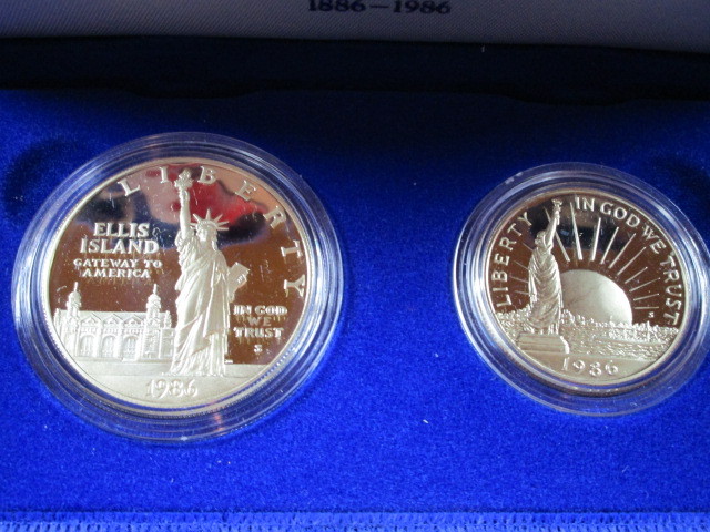 1986 US Liberty Comemmorative Silver Dollar & Half Dollar