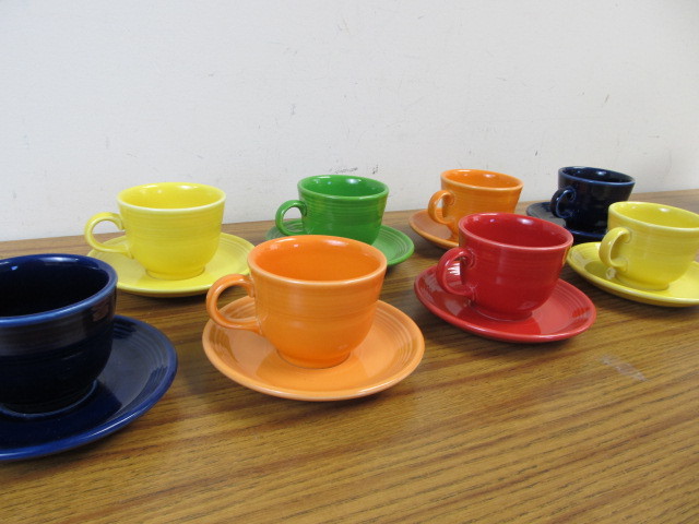 lot 40 image: Fiesta Ware Cups & Saucers