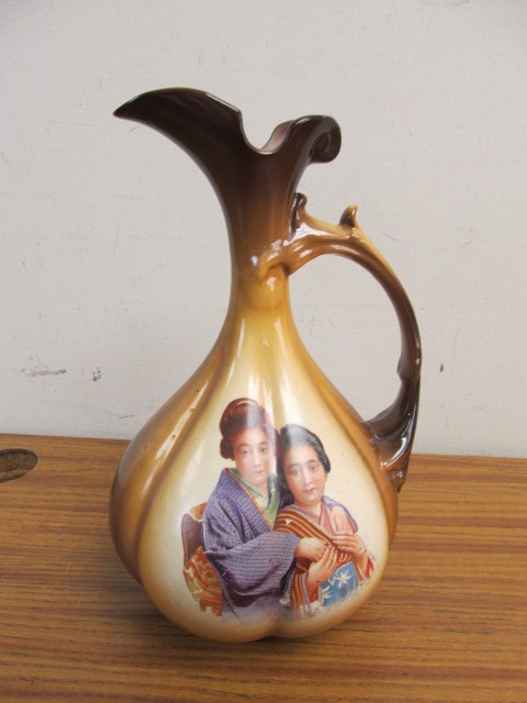 lot 48 image: Antique Oriental Transferware Pitcher