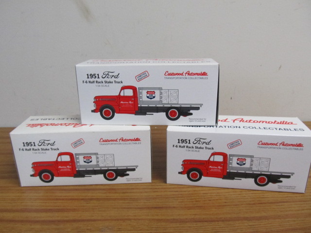lot 91 image: 3 NIB Diecast 1951 Stake Trucks - American Flyer Trains