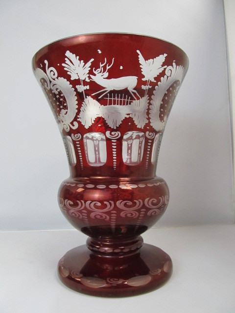 lot 108 image: Large Antique Bohemian Crystal Cut to Clear Vase