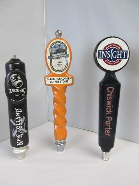 lot 23 image: 3 Assorted Beer Tap Handles