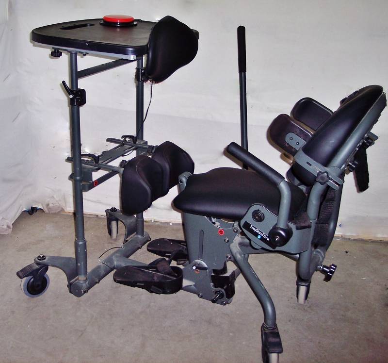 lot 1 image: WOW USED ONE JUST SOLD ON EBAY $1700  SHIPPING ADULT EASYSTAND EVOLV MOBILE STANDING FRAME WORKSTATION FOR PHYSICAL THERAPY PATIENTS & WHEELCHAIR USERS - LOTS OF EXTRAS WITH THIS ONE - EXCELLENT WORKING CONDITION