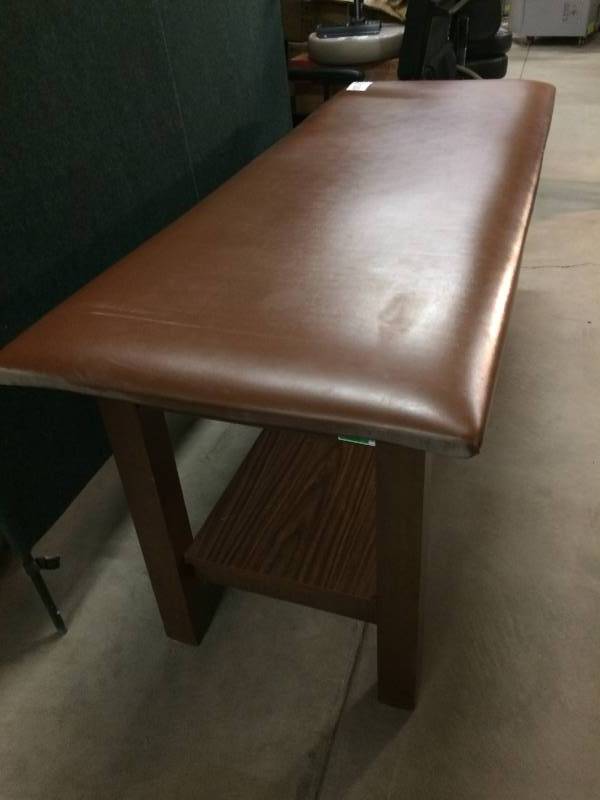 lot 4 image: CLINTON INDUSTRIES MODEL #200 PHYSICAL THERAPY FLAT TOP CLASSIC SERIES STRAIGHT LINE TREATMENT TABLE WITH FULL SHELF 400LB CAPACITY - EXCELLENT CONDITION