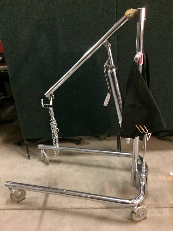 lot 6 image: Invacare Heavy Duty Mobile Chrome Hydraulic Patient Lift 450 lbs with sling - Excellent Condition - Great For Mechanics Motors Too