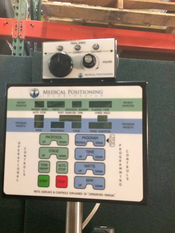 lot 10 image: WOWOW Retails New $15000 Hospital Physical Therapy Machine Portable Mobile StressEcho Ergometer 1505 Excellent Working Condition - Comes With Cart