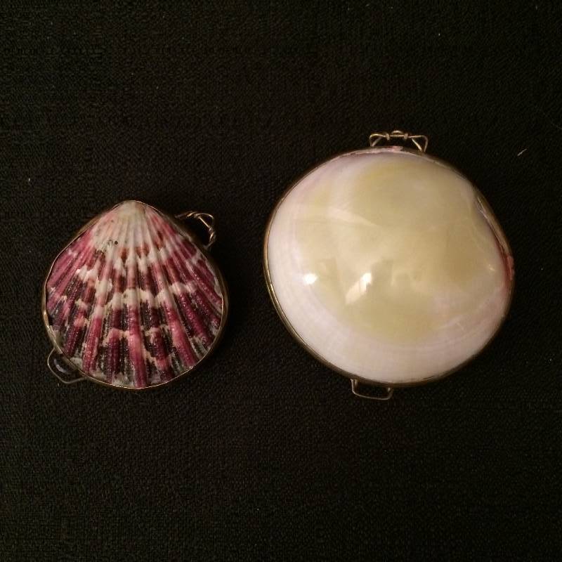 Two Vintage Lovely &amp Rare Shell Compacts Makeup Or Trinket Holder - Excellent Condition&nbsp&nbsp