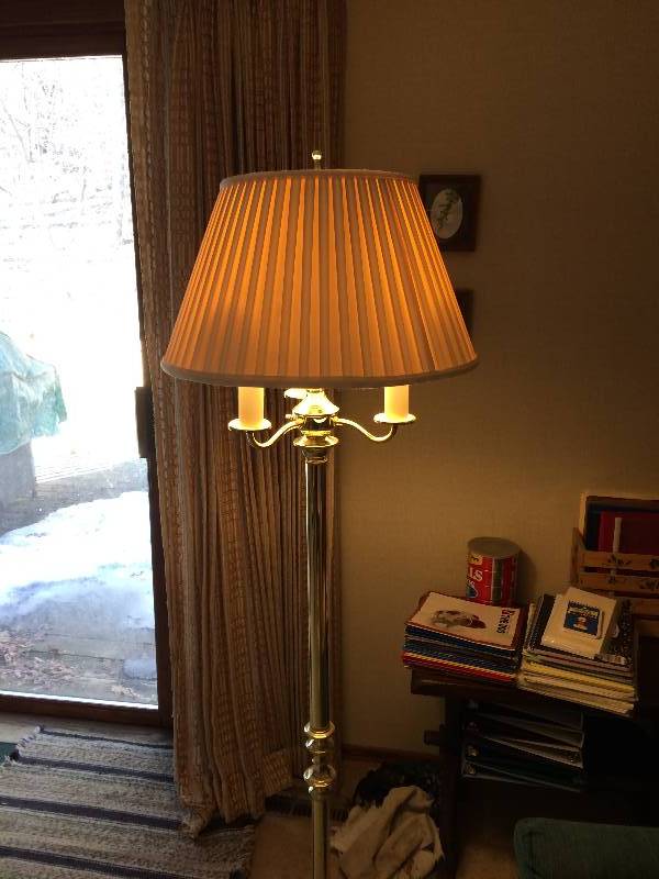 BRASS 3 LIGHT FLOOR LAMP
