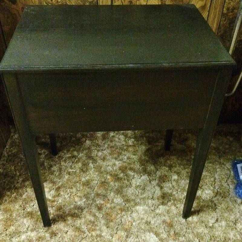 ANTIQUE 2 DRAWER SIDE TABLE - GREAT CONDITION