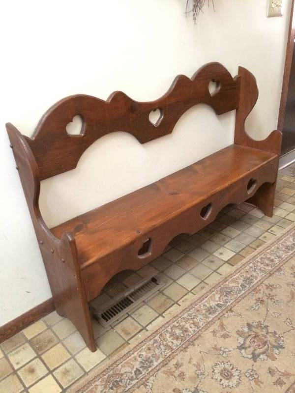 WHIMSICAL &amp CHARMING VINTAGE WOOD CARVED BENCH