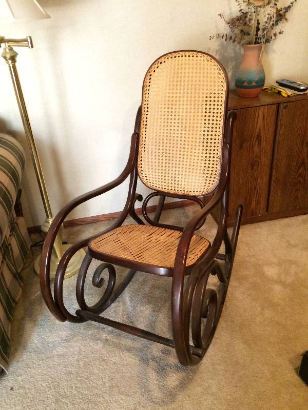 VINTAGE THONET STYLE BENTWOOD ARM CANE ROCKER ROCKING CHAIR MID CENTURY MODERN - LIKE NEW CONDITION