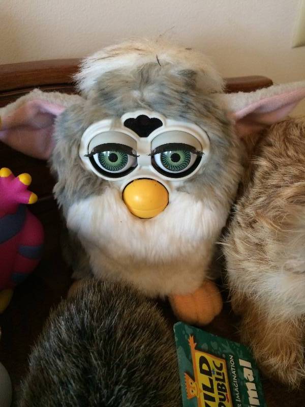 COLLECTIBLE VINTAGE TOYS - 1998 FURBY - GREAT CONDITION PLUS LOADS MORE SOME NEW ITEMS IN THIS COLLECTION