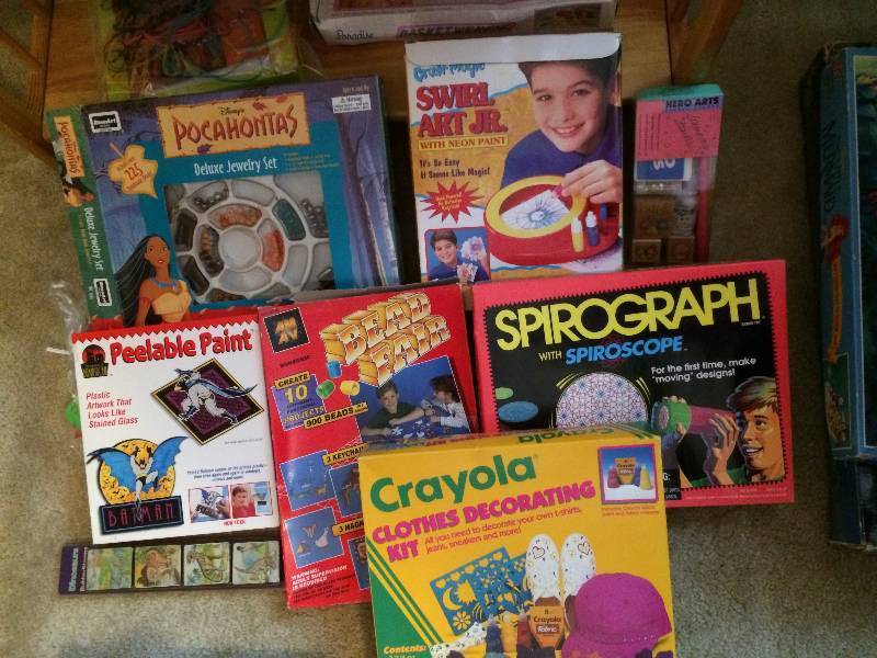 VINTAGE MISCELLANEOUS ART &amp CRAFTS TOYS GREAT CONDITION&nbsp SPIROGRAPH KIDS POTTERY WHEEL