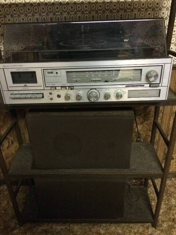lot 74 image: VINTAGE SEARS STEREO - TUNER WORKS & SPEAKERS - COULD NOT GET TURNTABLE TO START OR CASSETTE.  